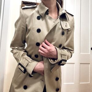 Burberry Trench Coat NWOT